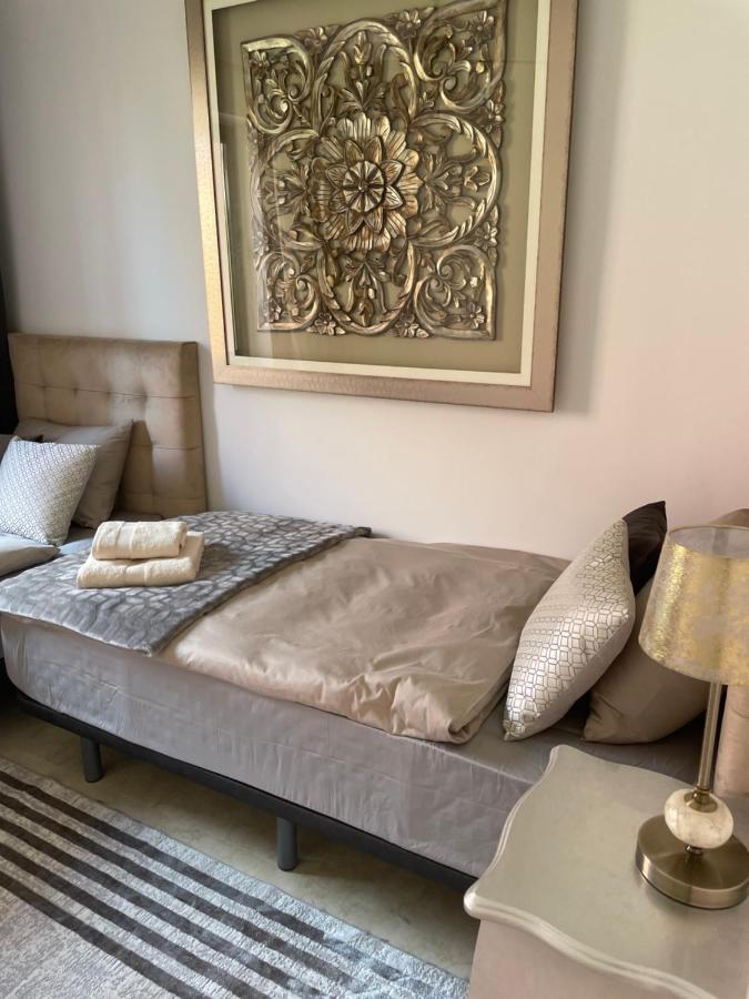Calahonda Luxury Apartment With A Stunning Sea View ميخاس المظهر الخارجي الصورة